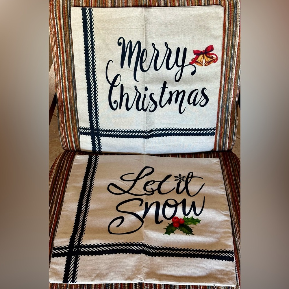 🍀Pair of Christmas Pillow Covers New Never Used. Merry Christmas & Let it Snow.